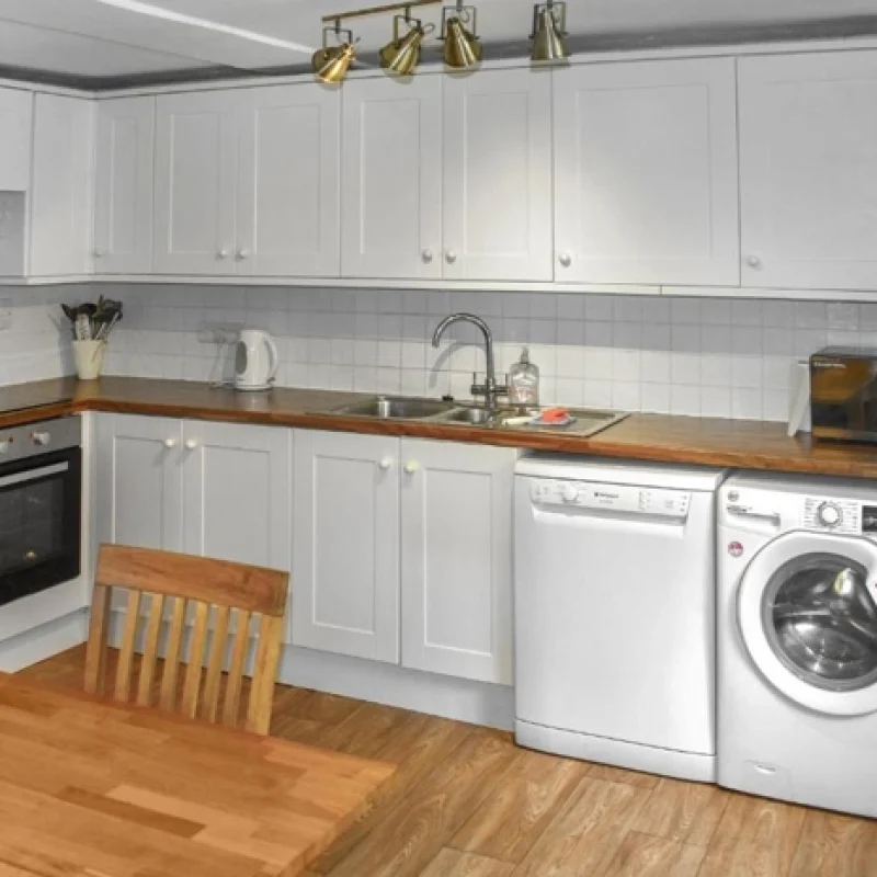 linhay-kitchen-605x465