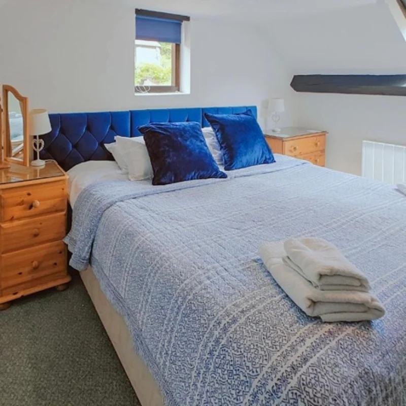 linhay-masterbedroom-605x465