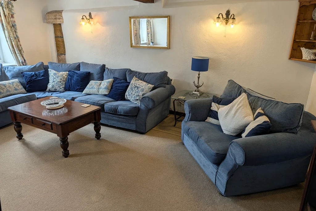 granary-livingroom-2